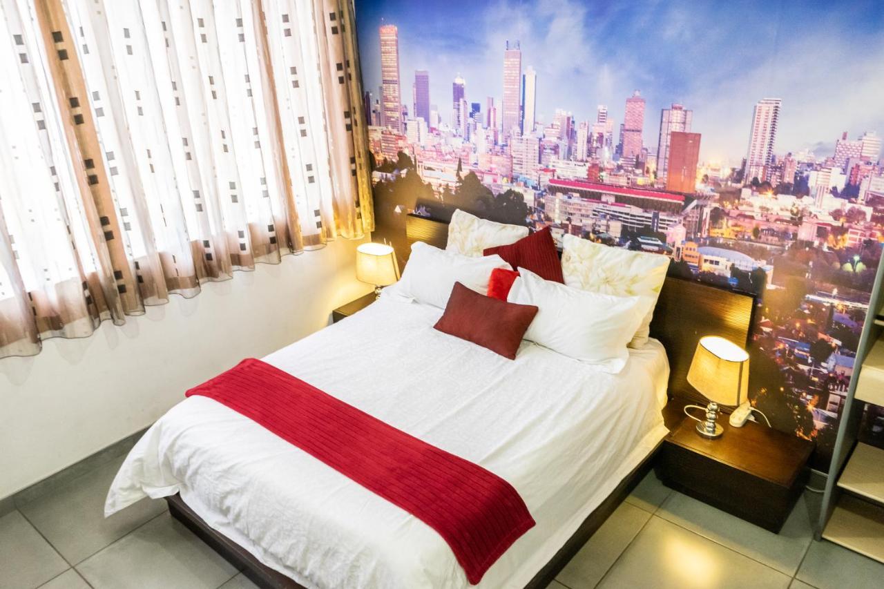 Stunning Maboneng Precinct Studio Apartment At 12 Decades Building Johannesburg Dış mekan fotoğraf