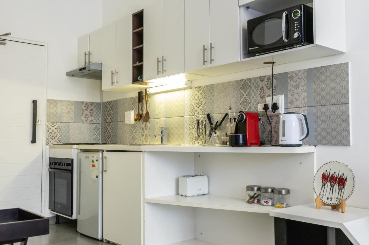 Stunning Maboneng Precinct Studio Apartment At 12 Decades Building Johannesburg Dış mekan fotoğraf